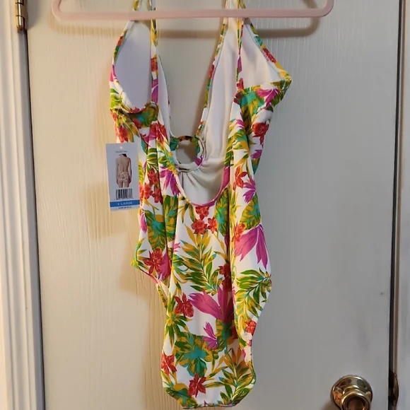 Floral Halter One Piece Swimsuit - Picture 5 of 5